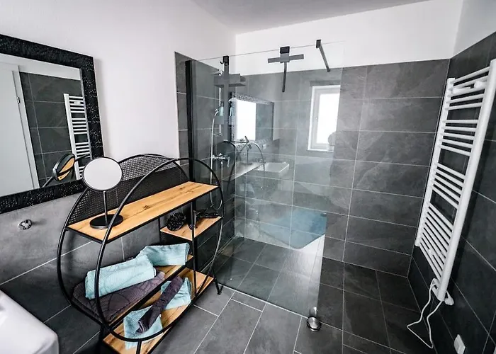 Schicke In Seenaehe! Appartement